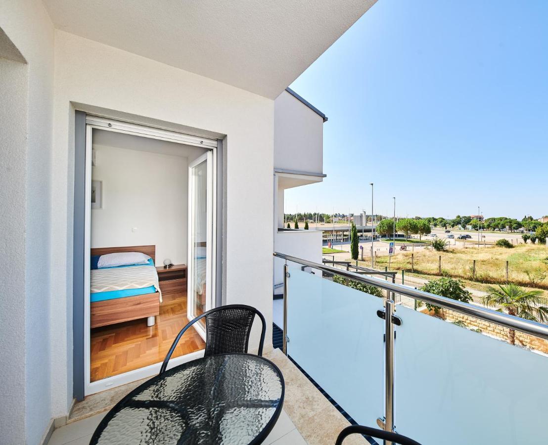 Novigrad Istria Ferienwohnung Sommer מראה חיצוני תמונה